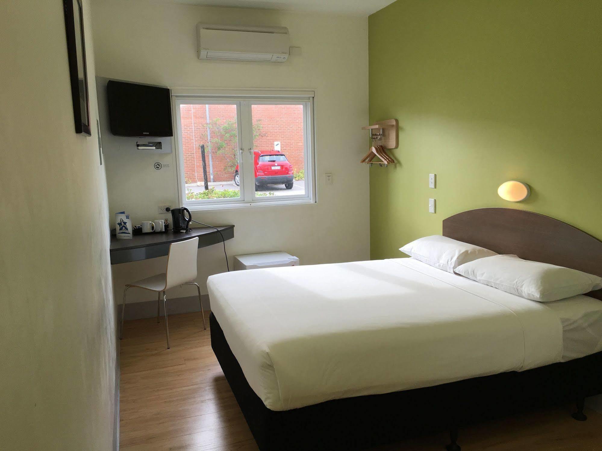 Ibis Budget Perth Airport Εξωτερικό φωτογραφία