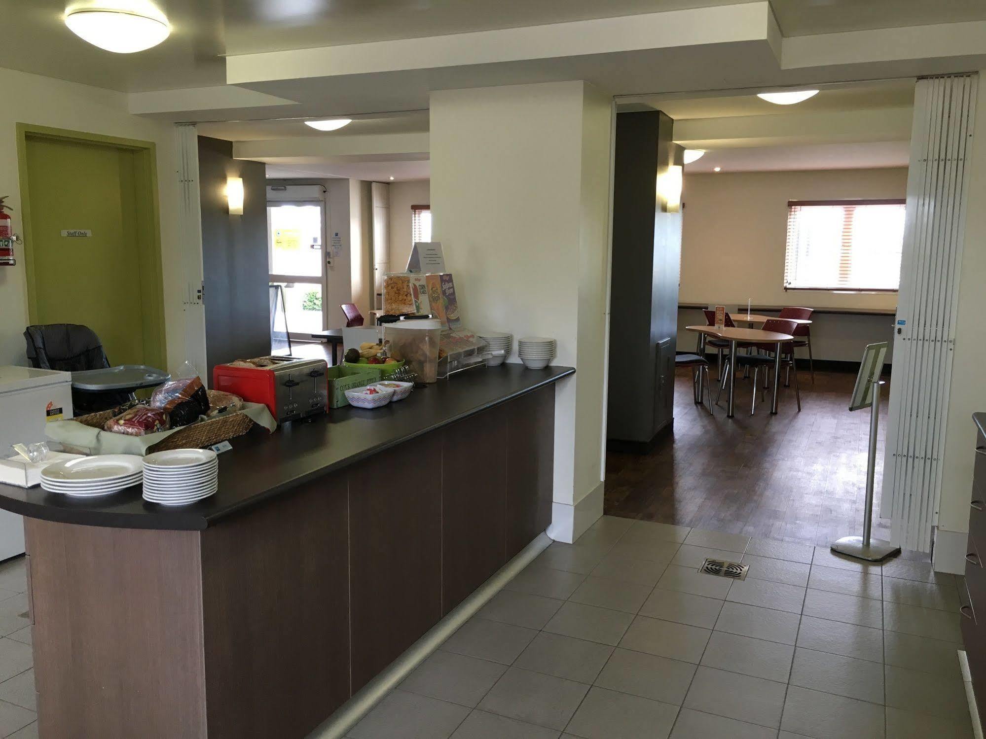 Ibis Budget Perth Airport Εξωτερικό φωτογραφία